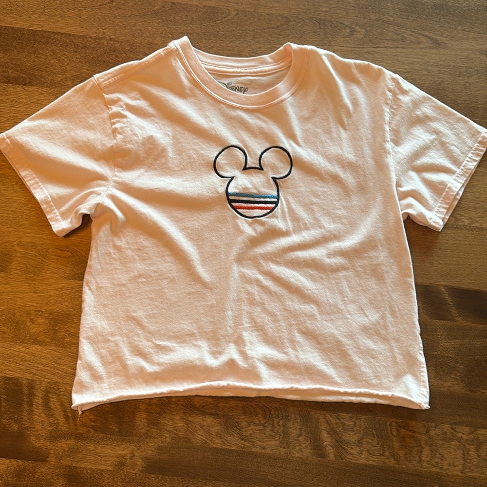 Disney Mickey Mouse Embroidered Cropped T-Shirt Size Small Lt Pink Tee